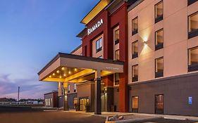 Ramada By Wyndham St Paul Ab